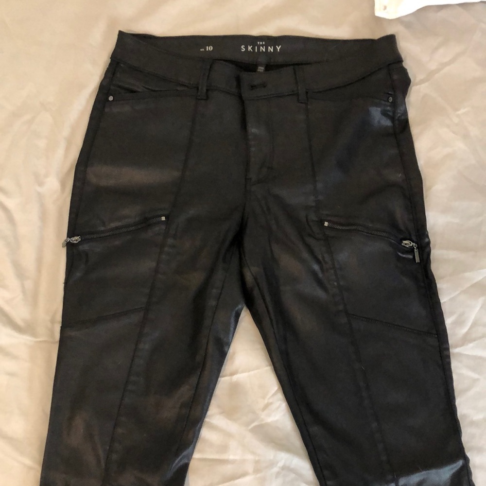 Leather look (but fabric) skinny pant